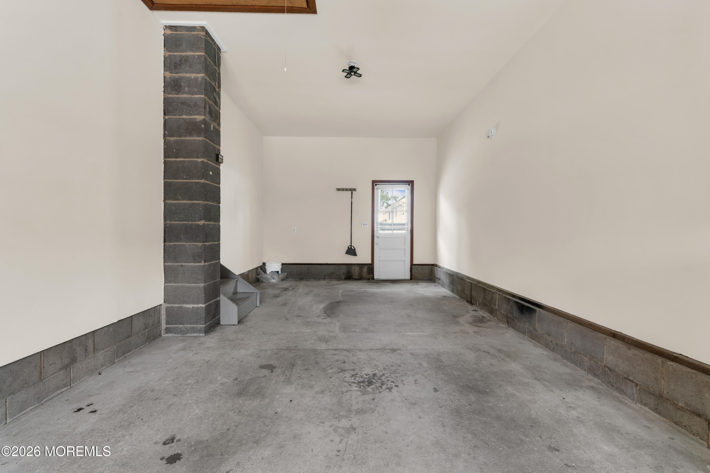 1118 Longboat Avenue