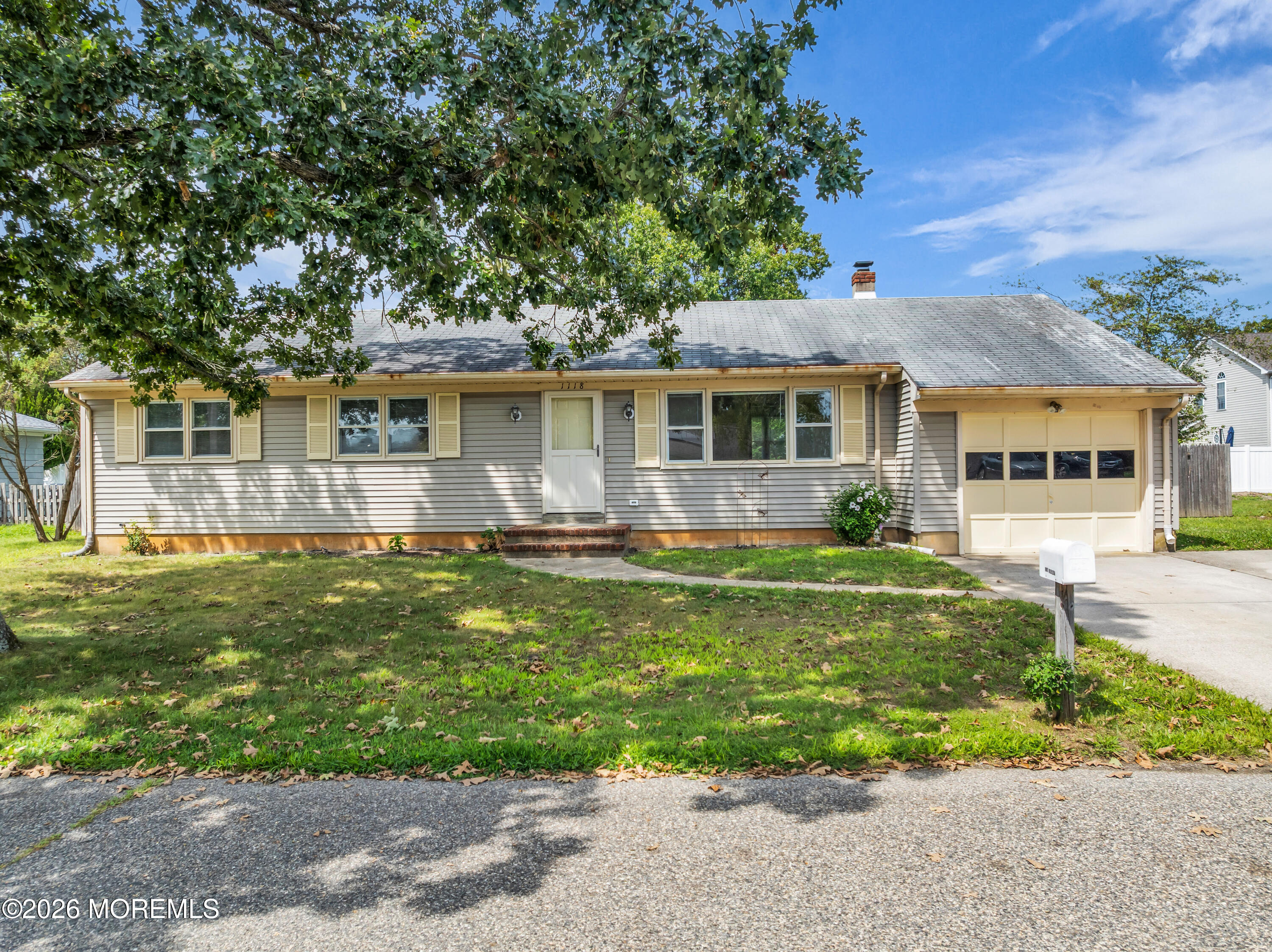 1118 Longboat Avenue