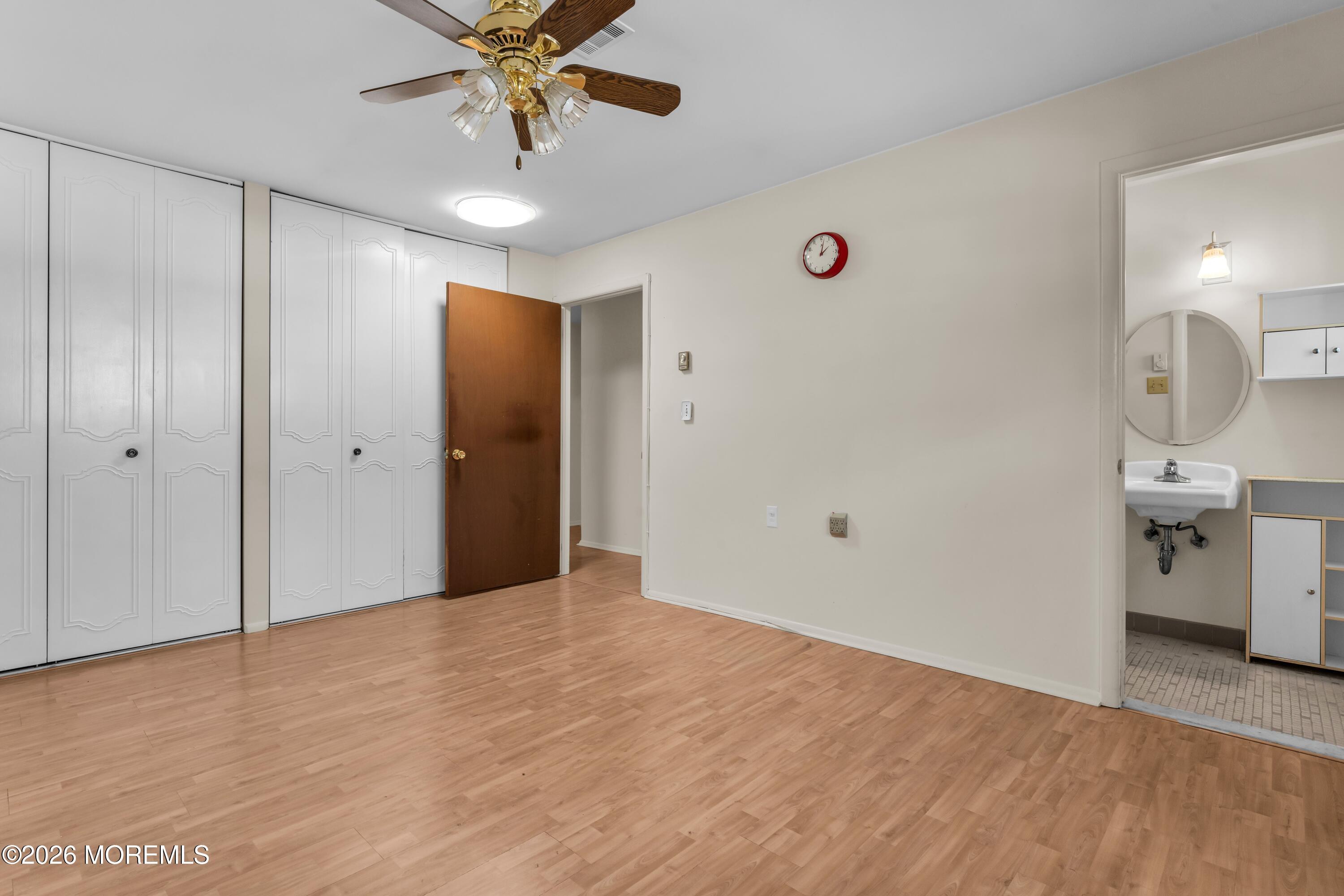 995 Argyll Circle B