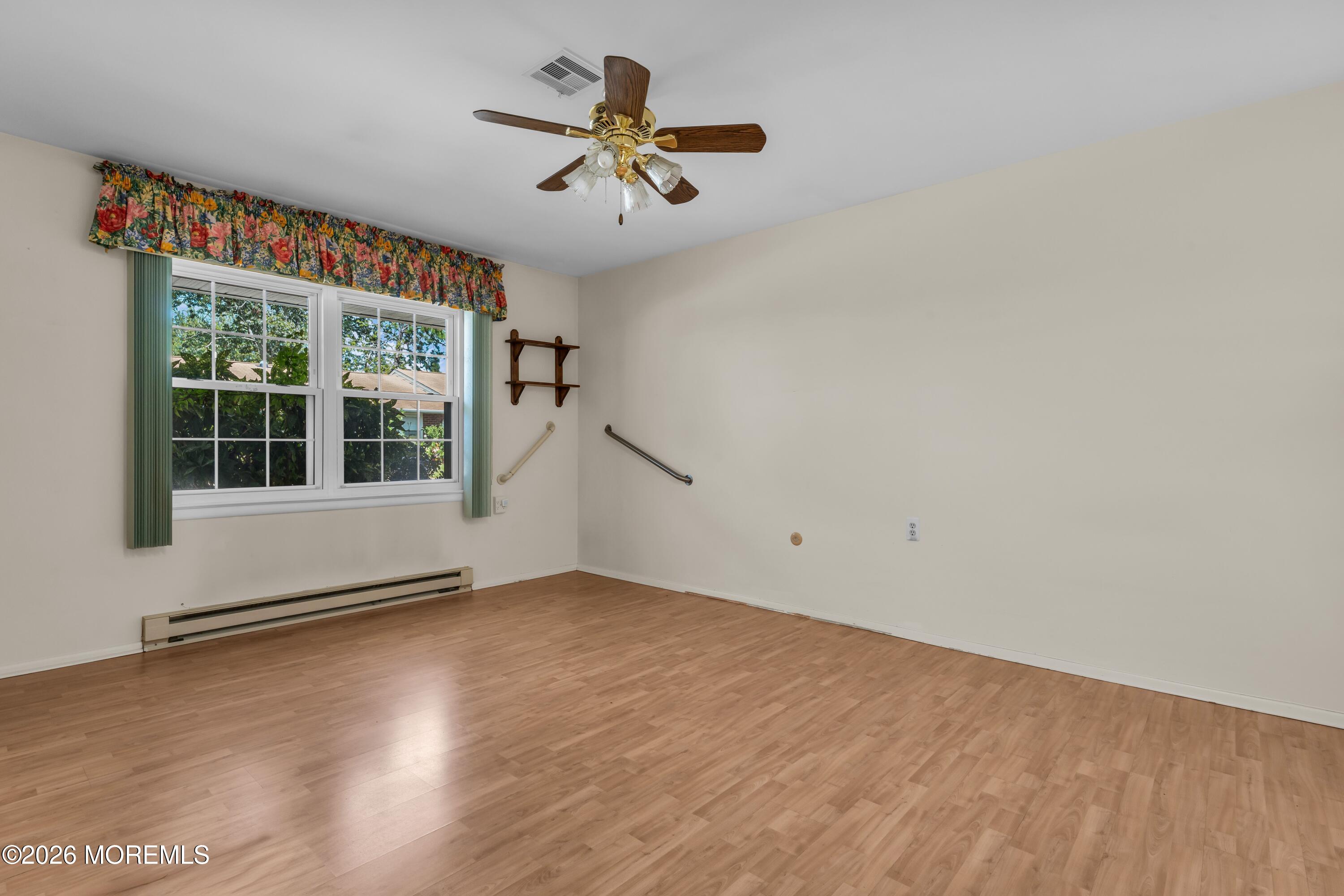 995 Argyll Circle B