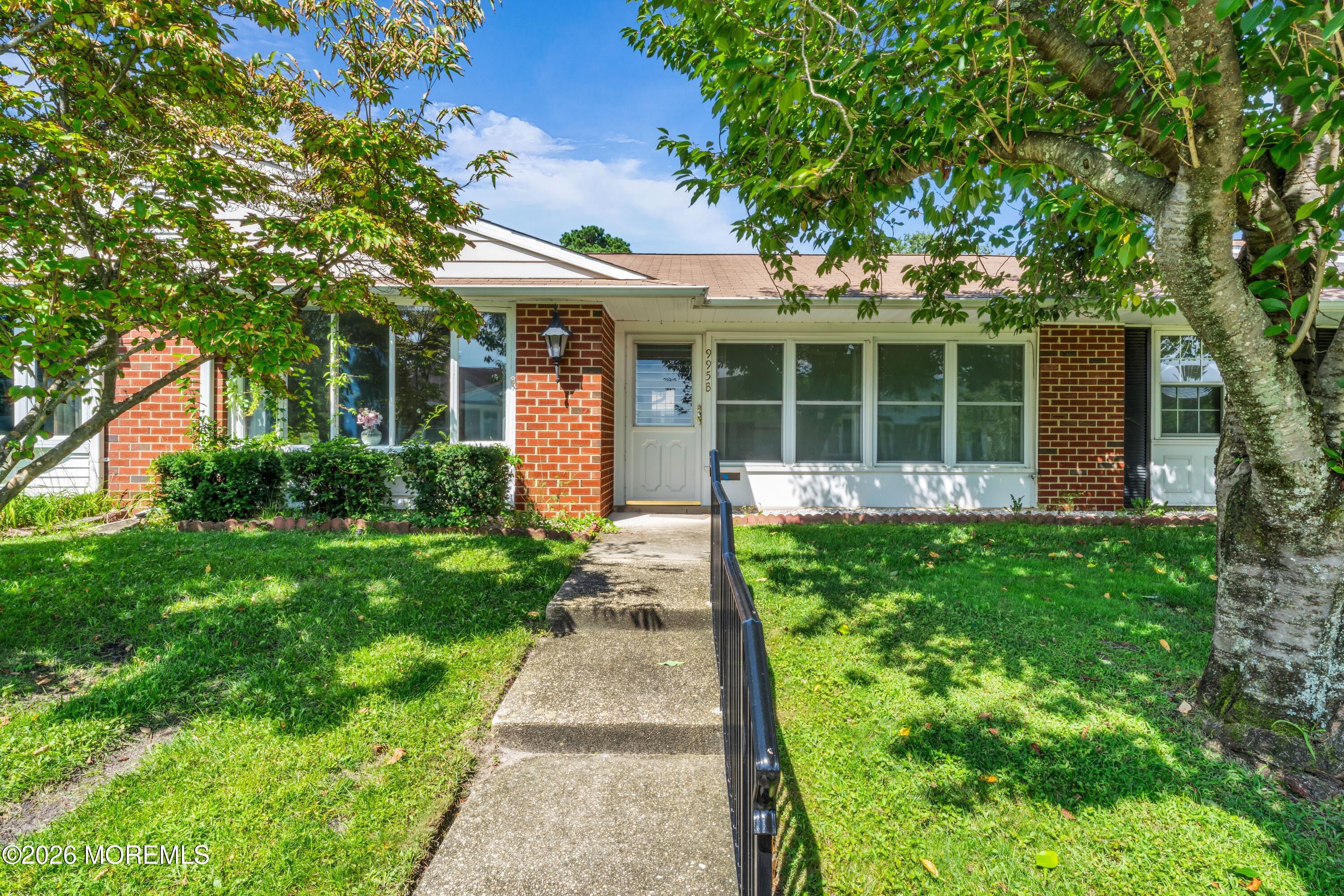 995 Argyll Circle B