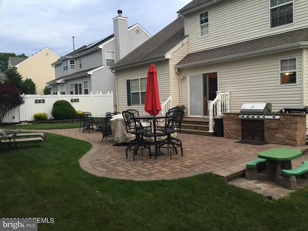 486 MERMAID DRIVE