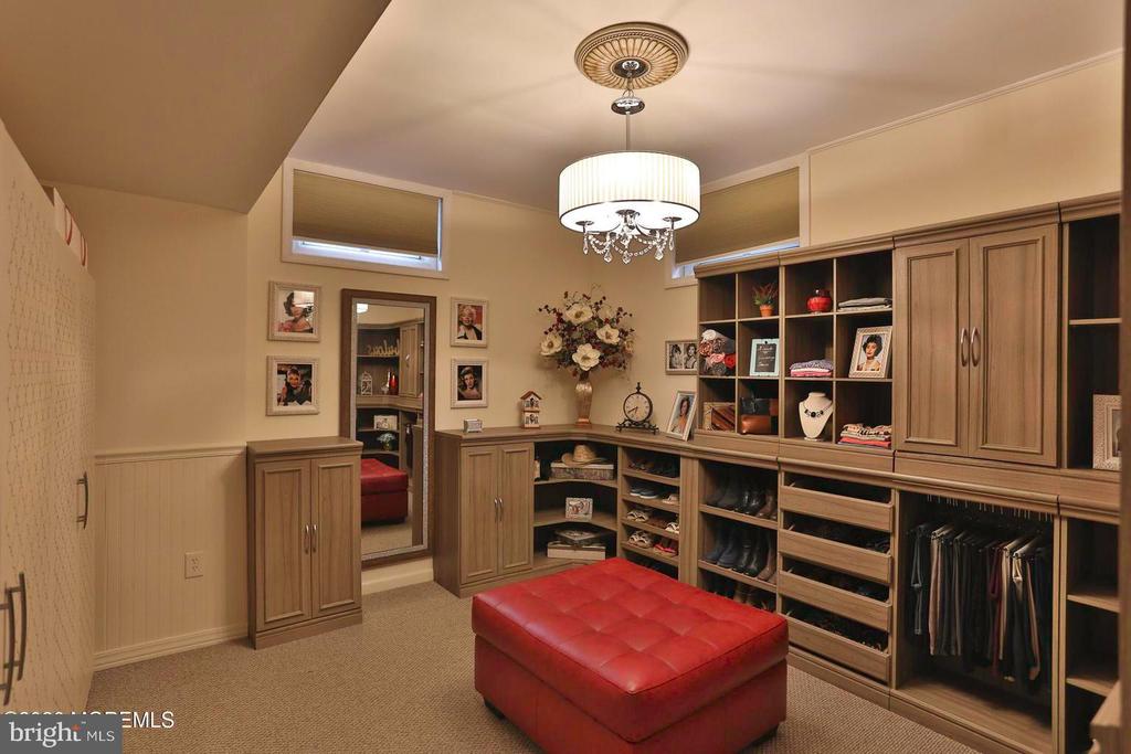486 MERMAID DRIVE