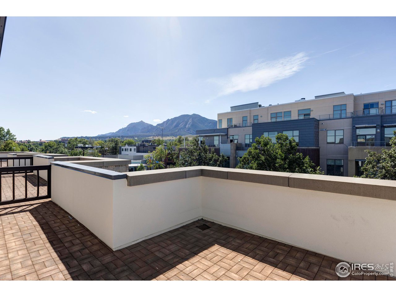 1707 Walnut St 303
