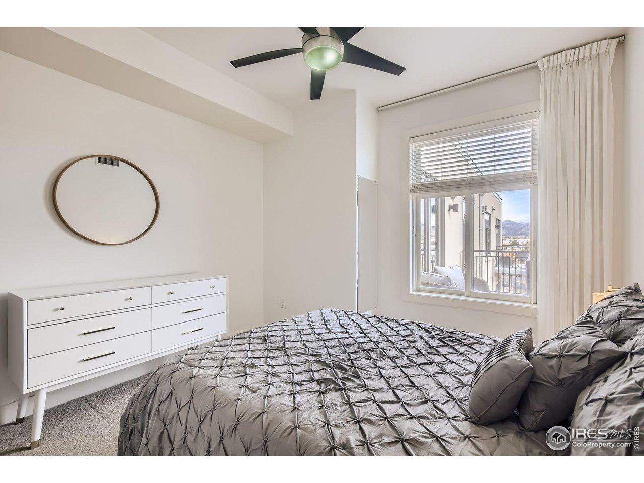 3301 Arapahoe Ave 402