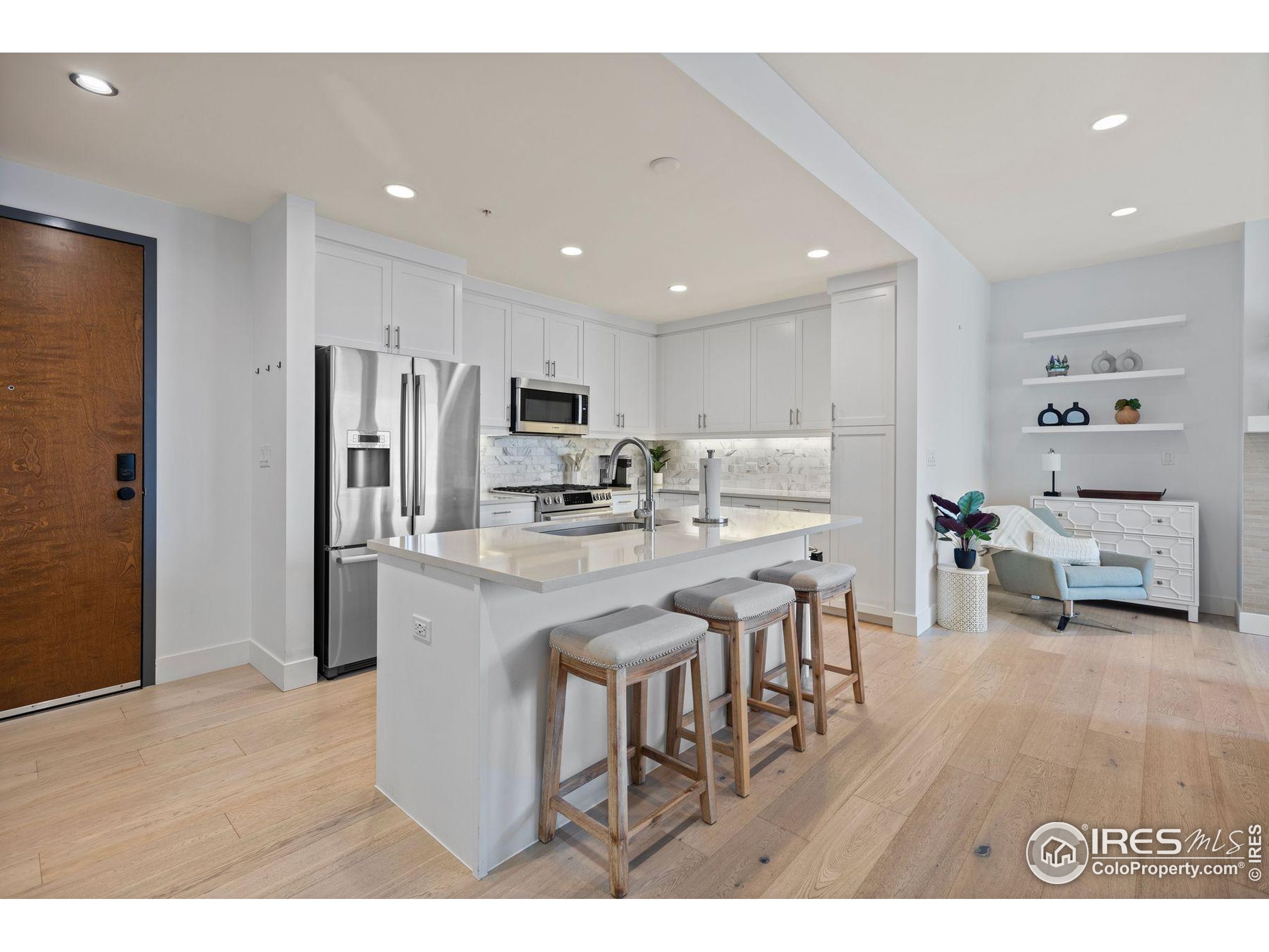 3301 Arapahoe Ave 402