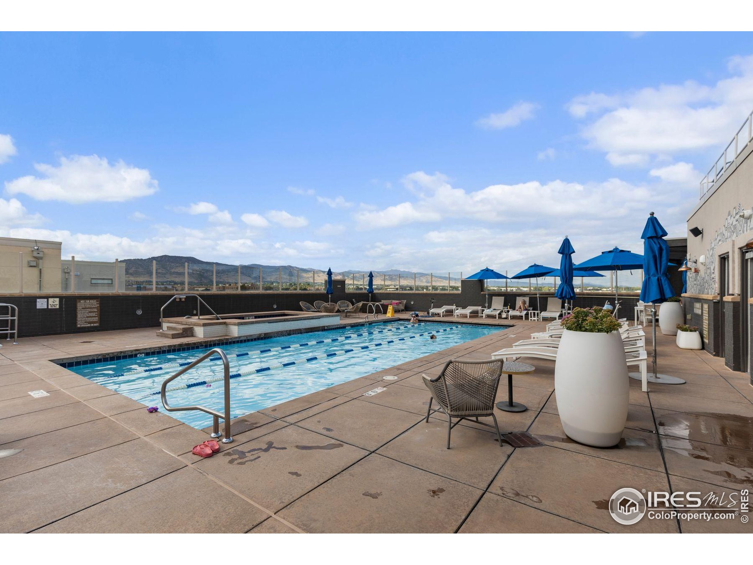 3301 Arapahoe Ave 402