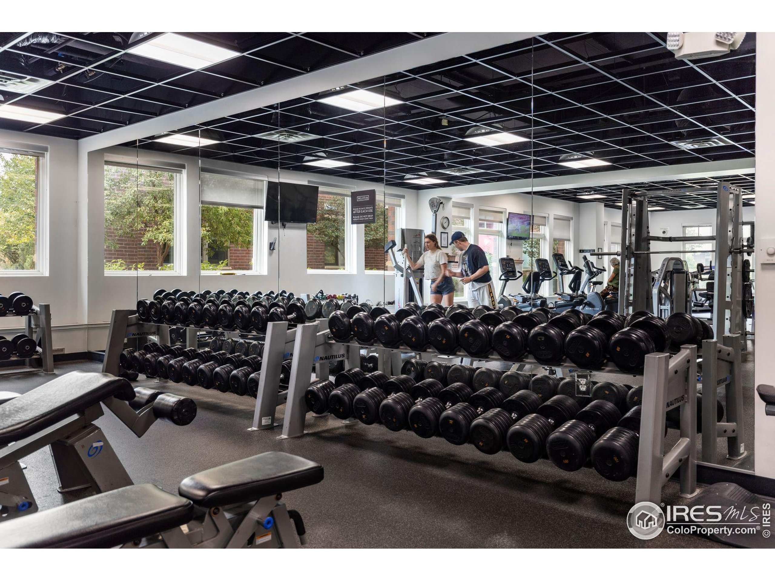 3301 Arapahoe Ave 402