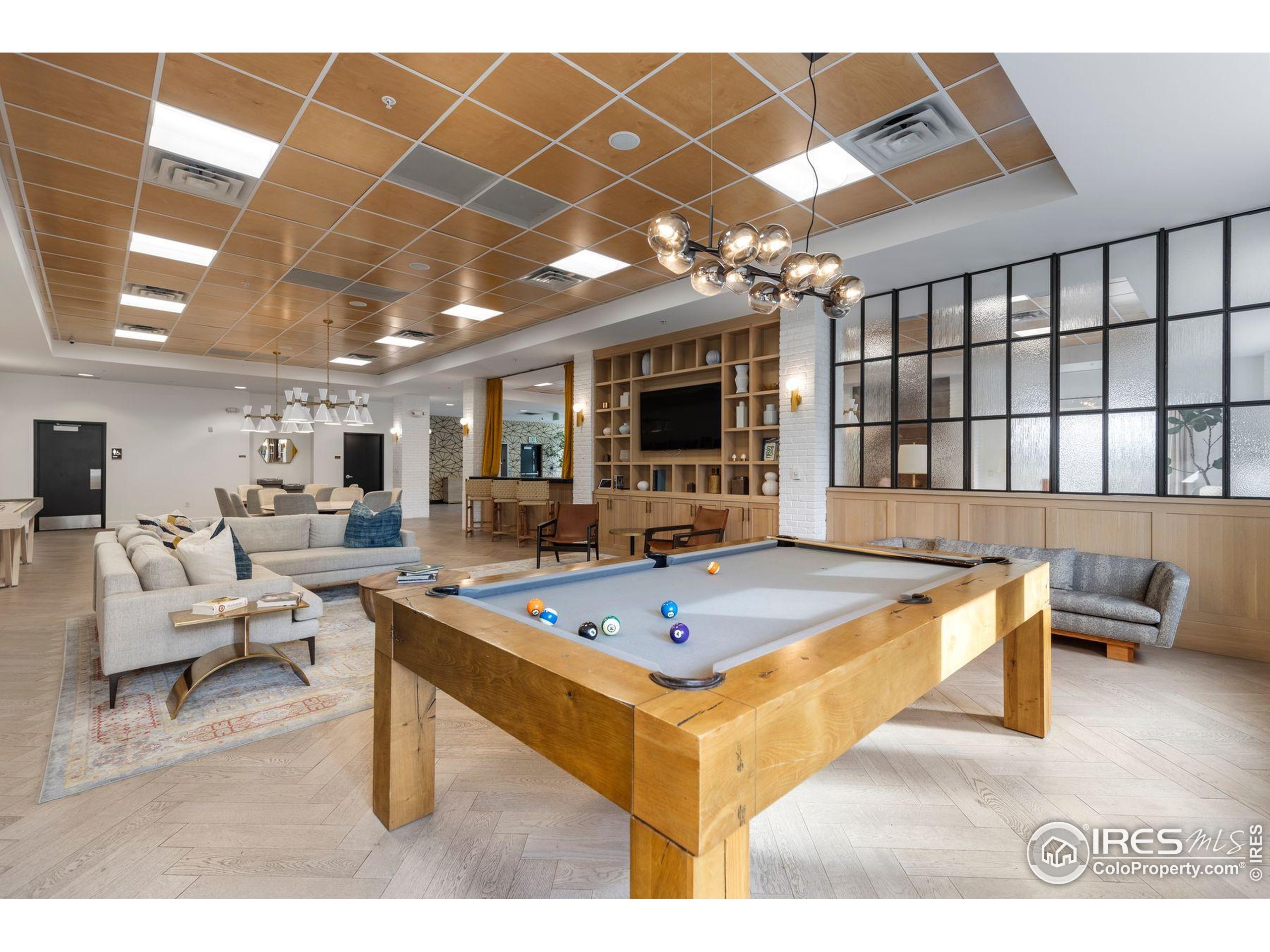 3301 Arapahoe Ave 402