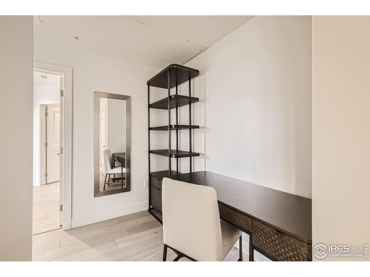 3301 Arapahoe Ave 402