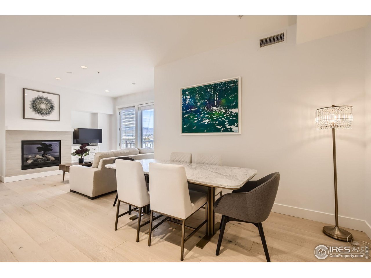 3301 Arapahoe Ave 402