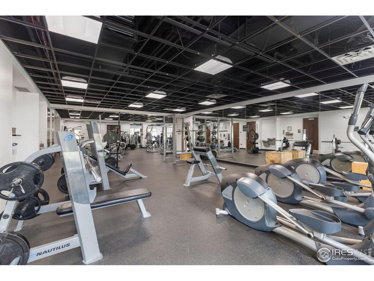 3301 Arapahoe Ave 402