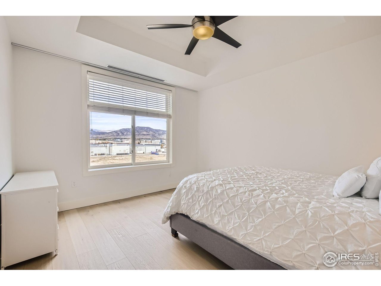 3301 Arapahoe Ave 402