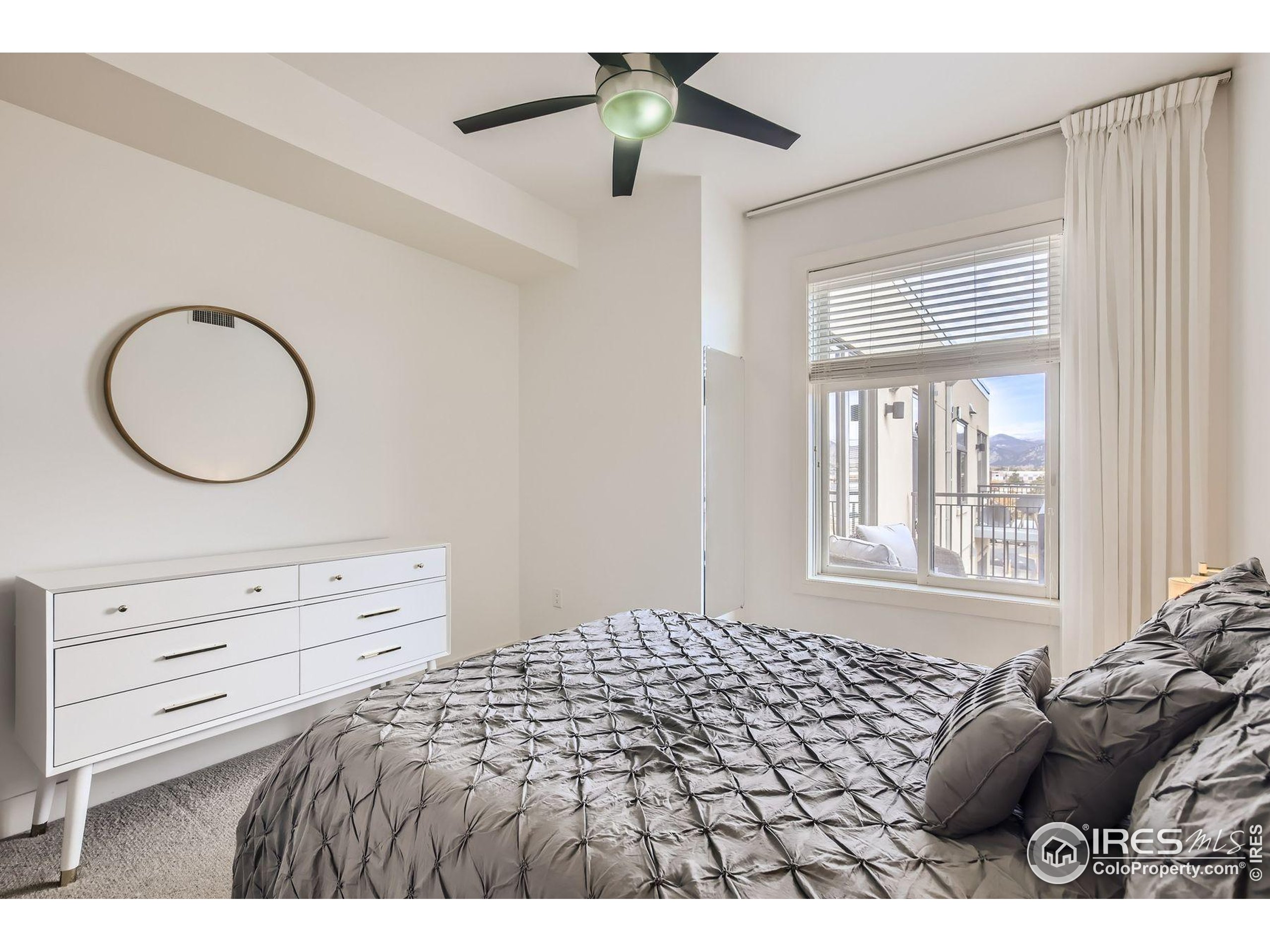 3301 Arapahoe Ave 402