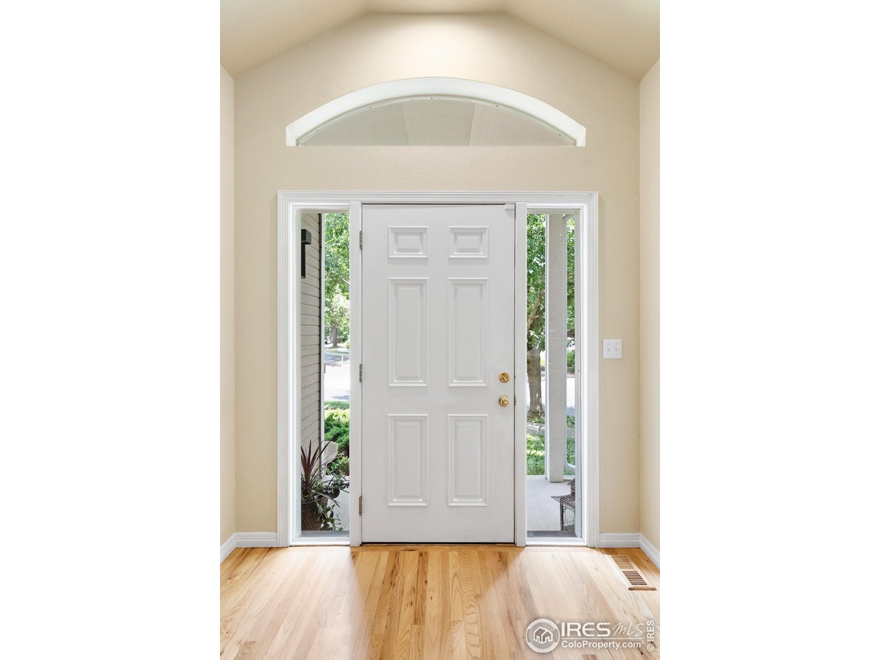 4892 Kings Ridge Blvd