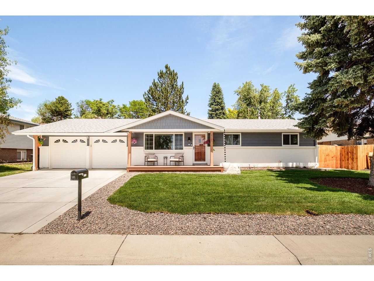 6245 W 71st Pl
