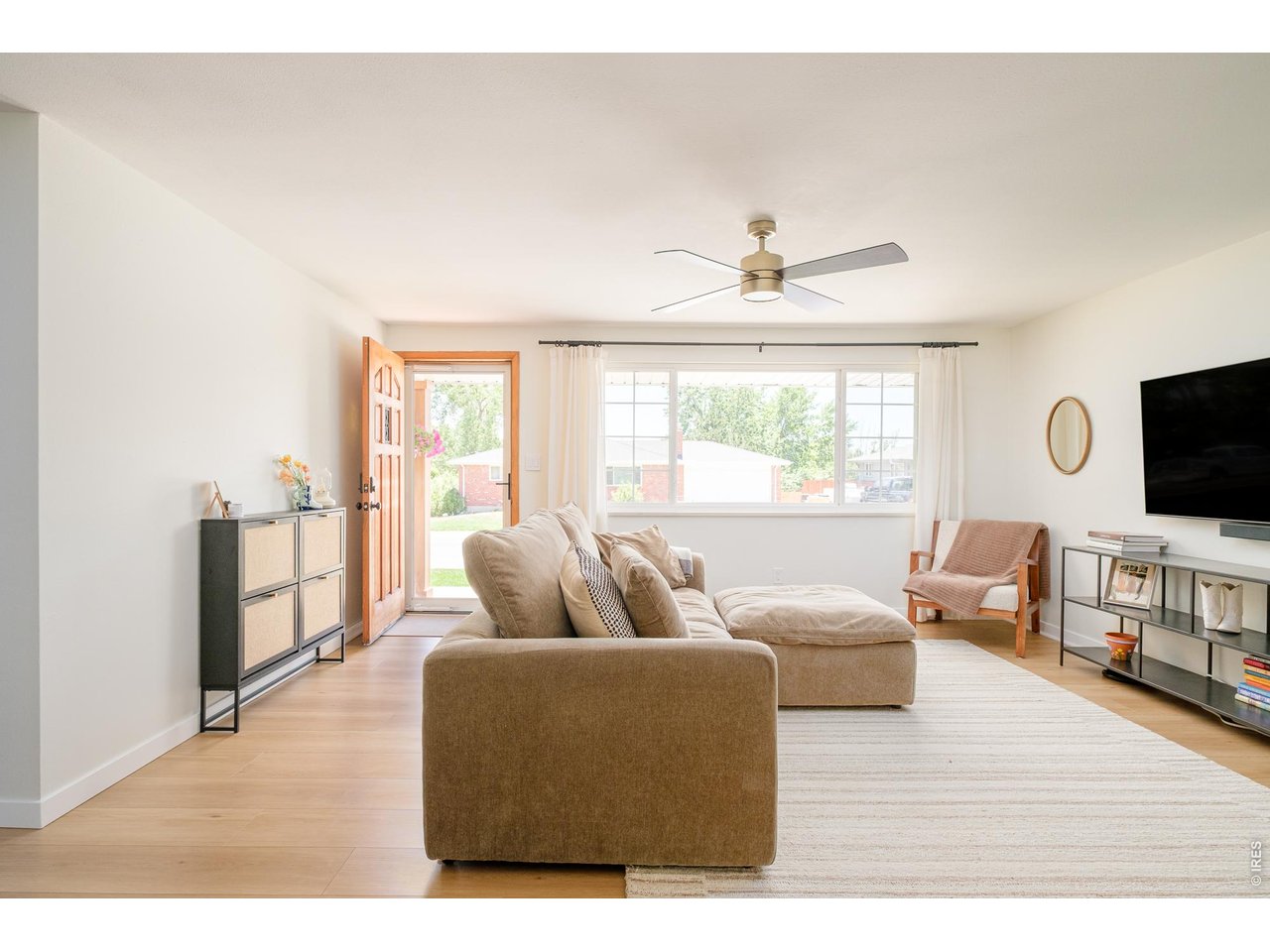 6245 W 71st Pl