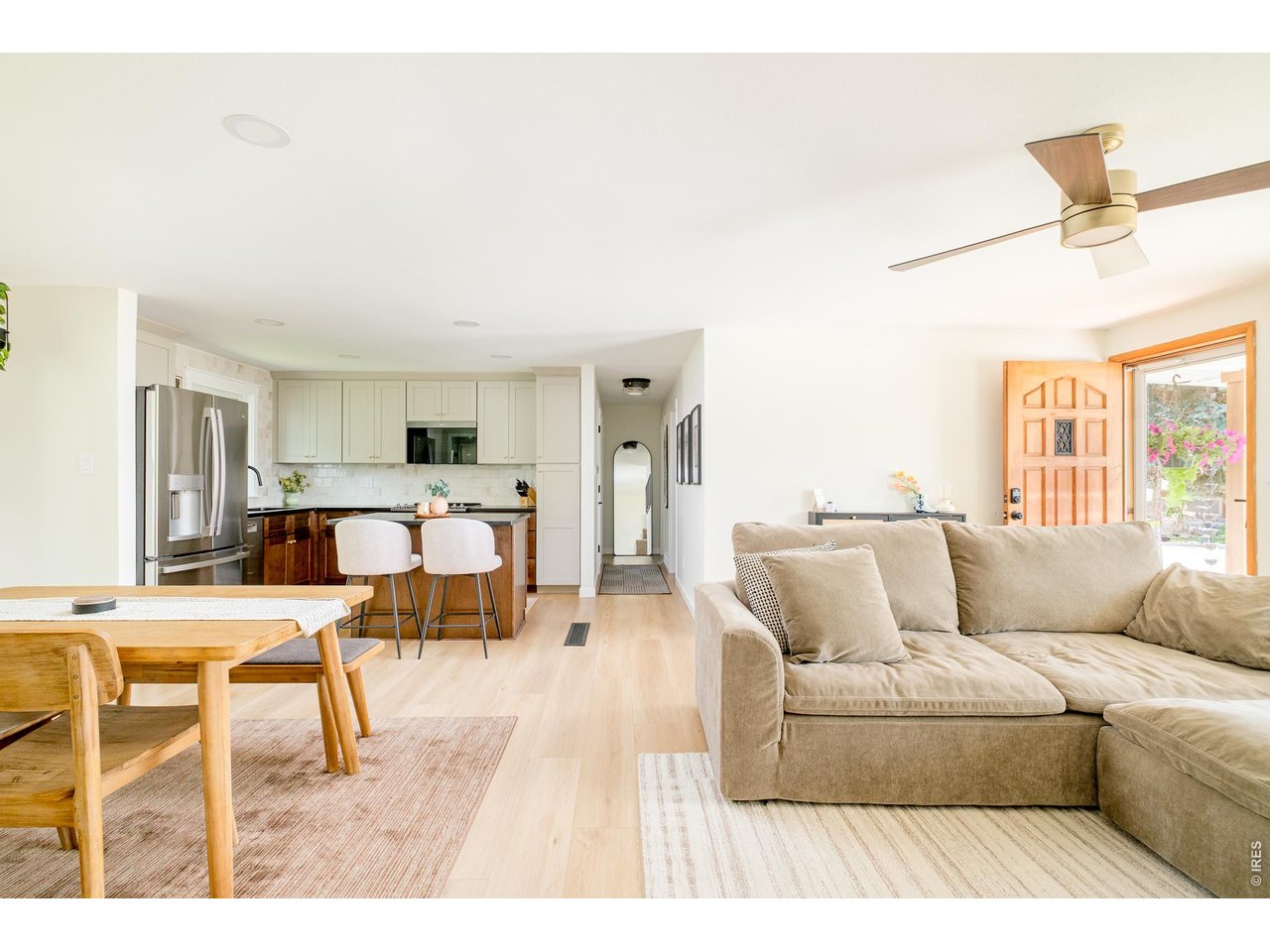 6245 W 71st Pl