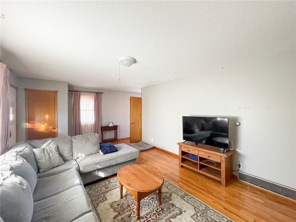 1004 E Ashland Avenue