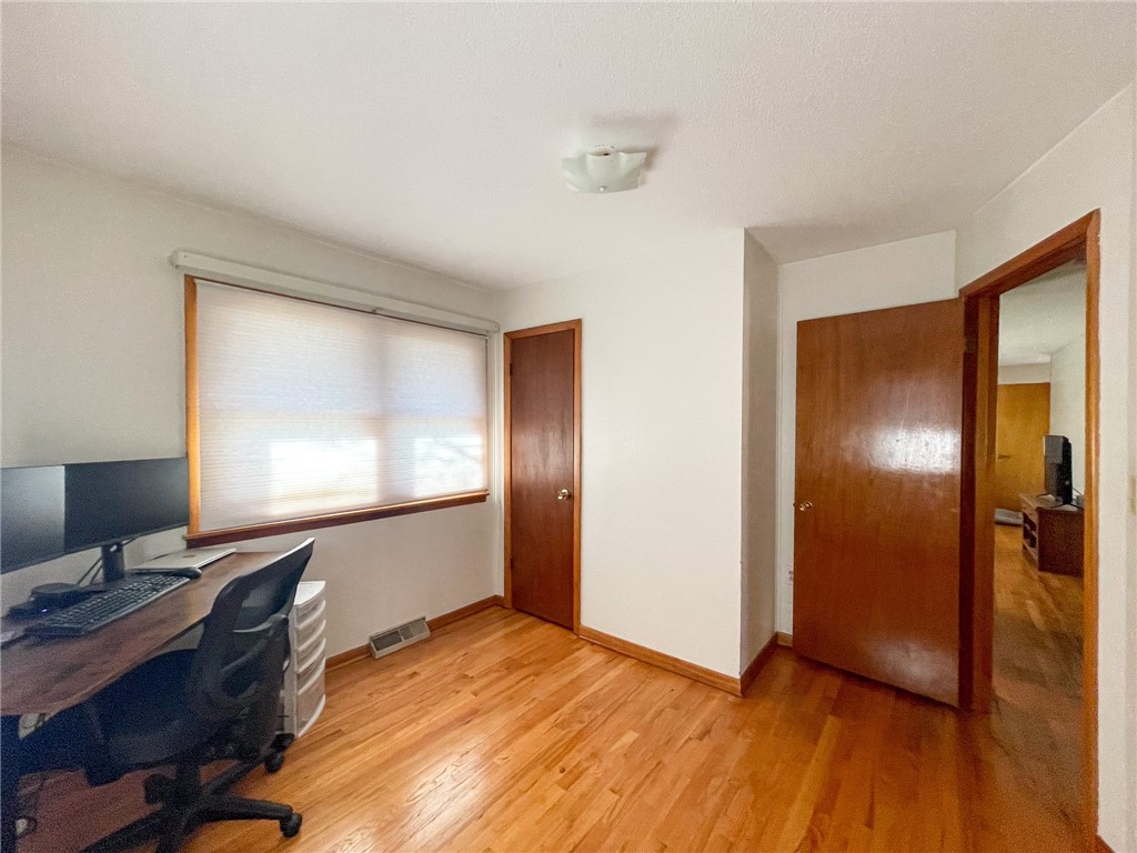 1004 E Ashland Avenue