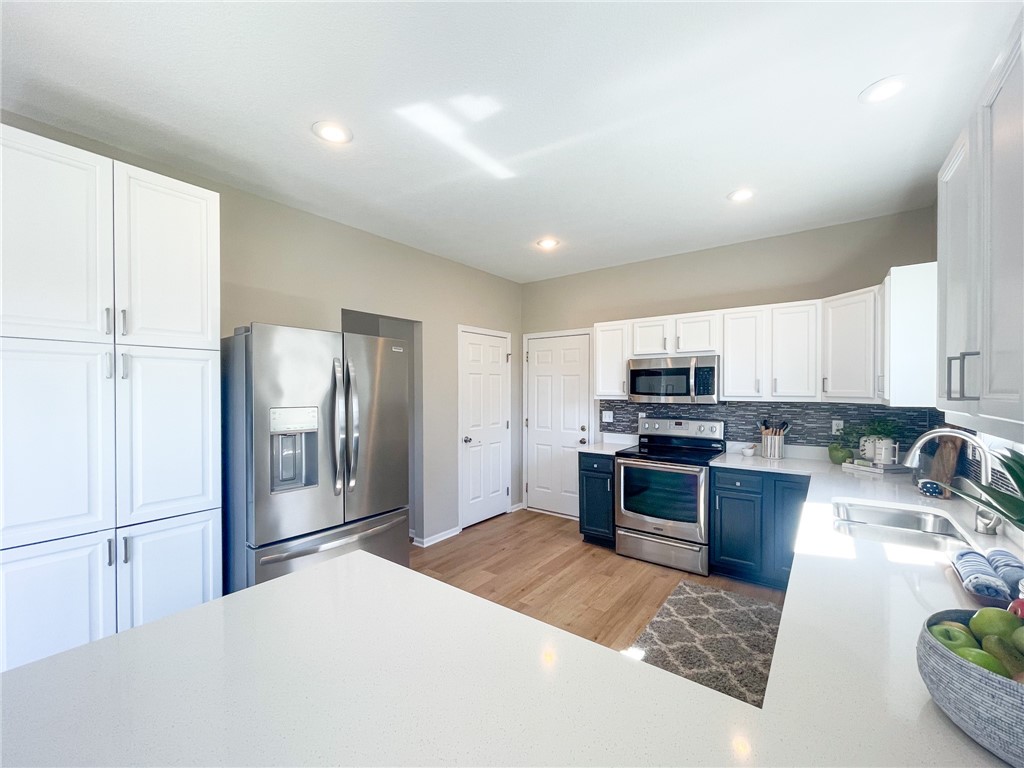 1712 NW Morningside Drive