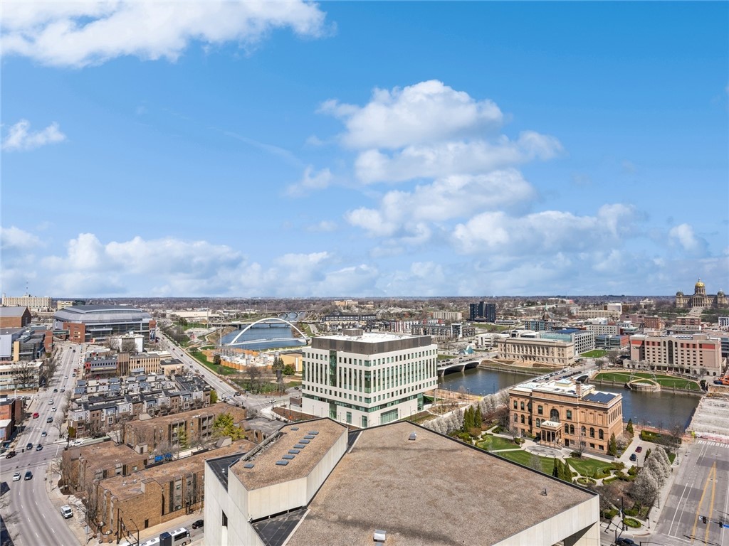 300 Walnut Street 2109