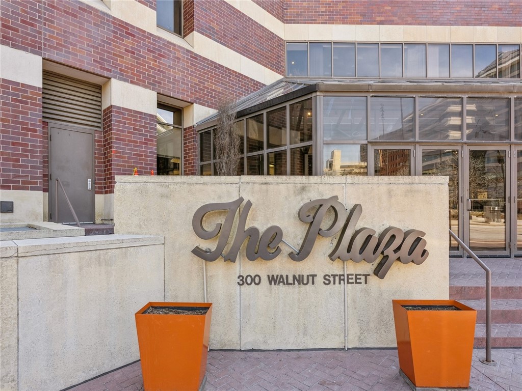 300 Walnut Street 2109