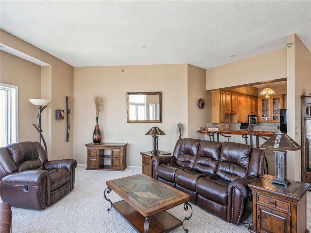 300 Walnut Street 2109