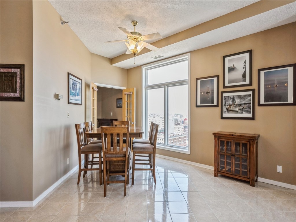 300 Walnut Street 2109