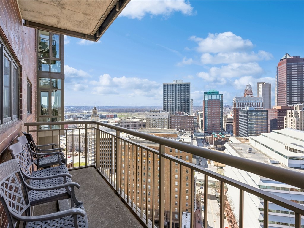 300 Walnut Street 2109