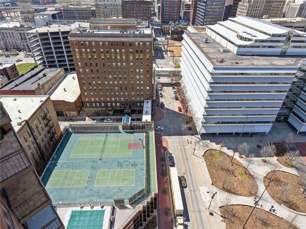 300 Walnut Street 2109