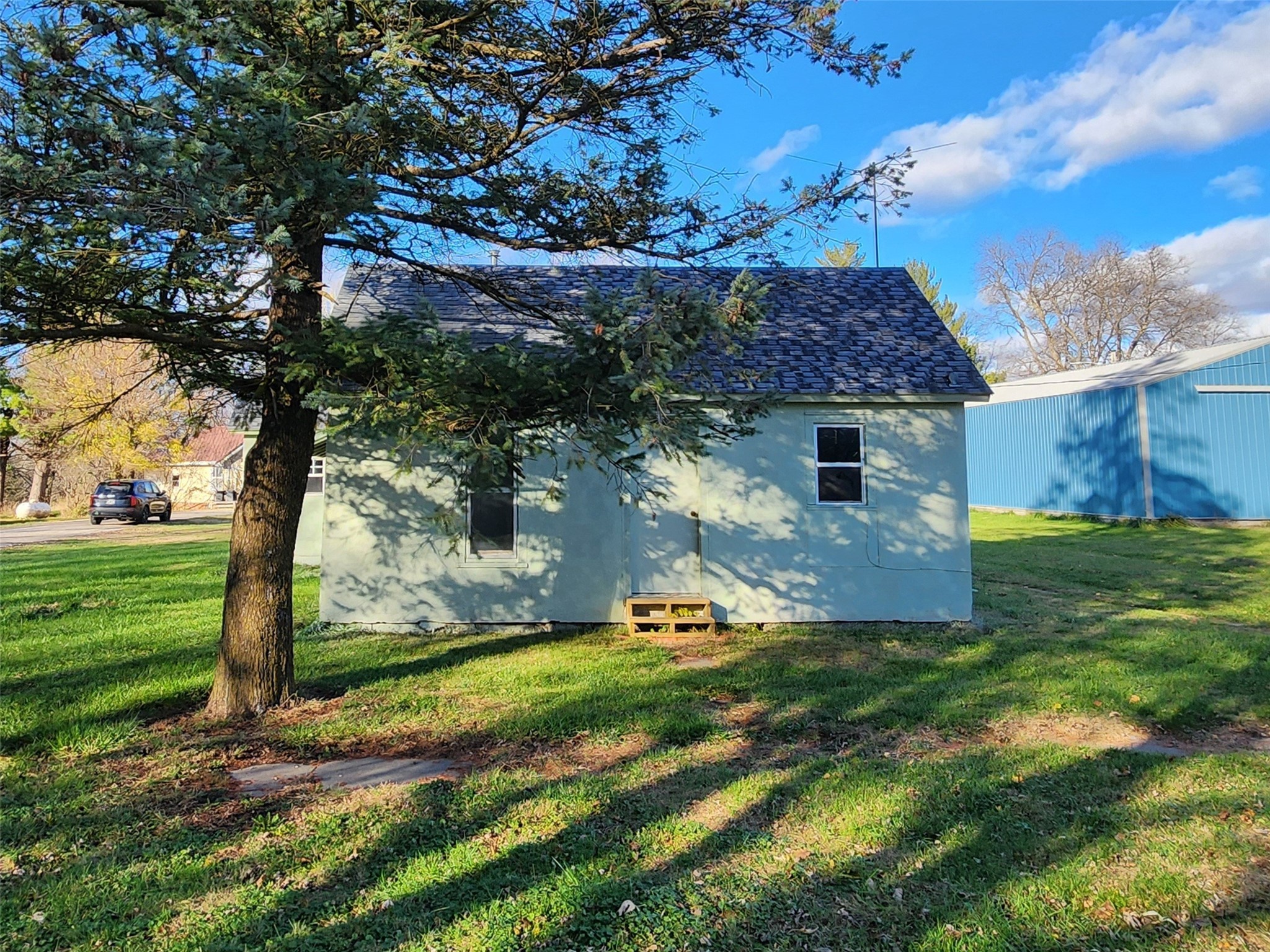 400 W 2nd Street