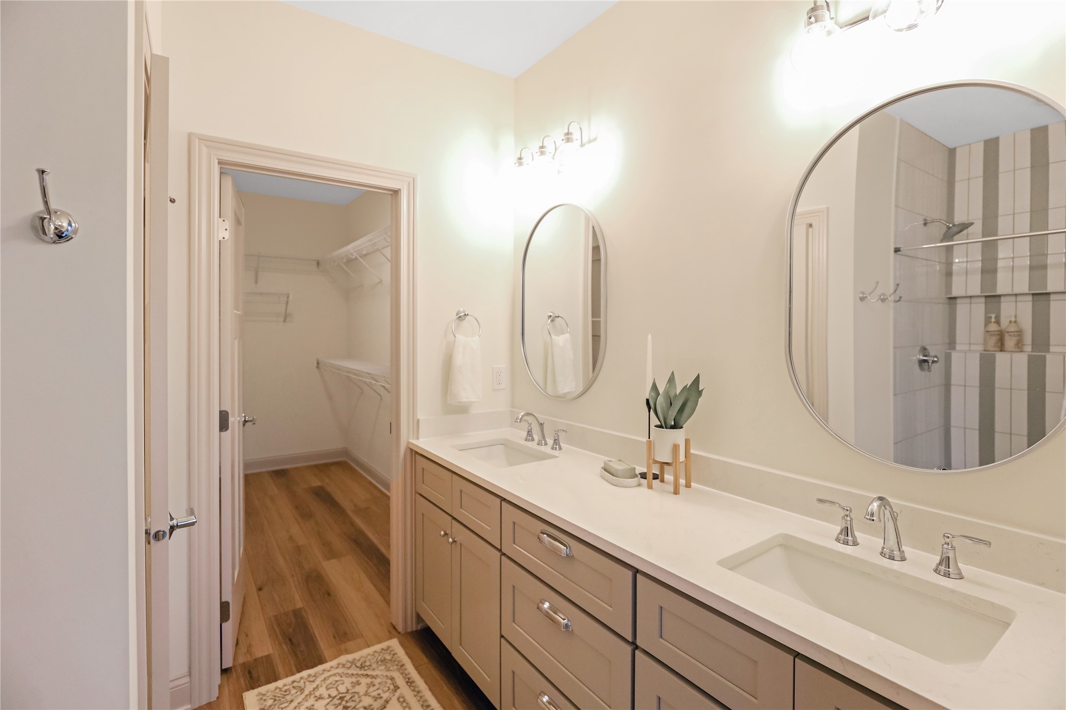 236 E Granger Avenue