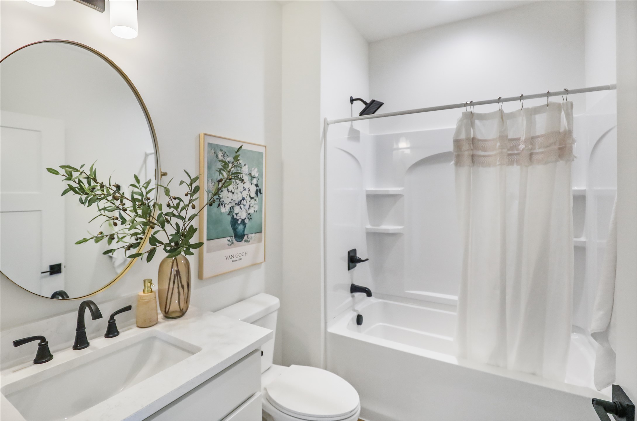 242 E Granger Avenue