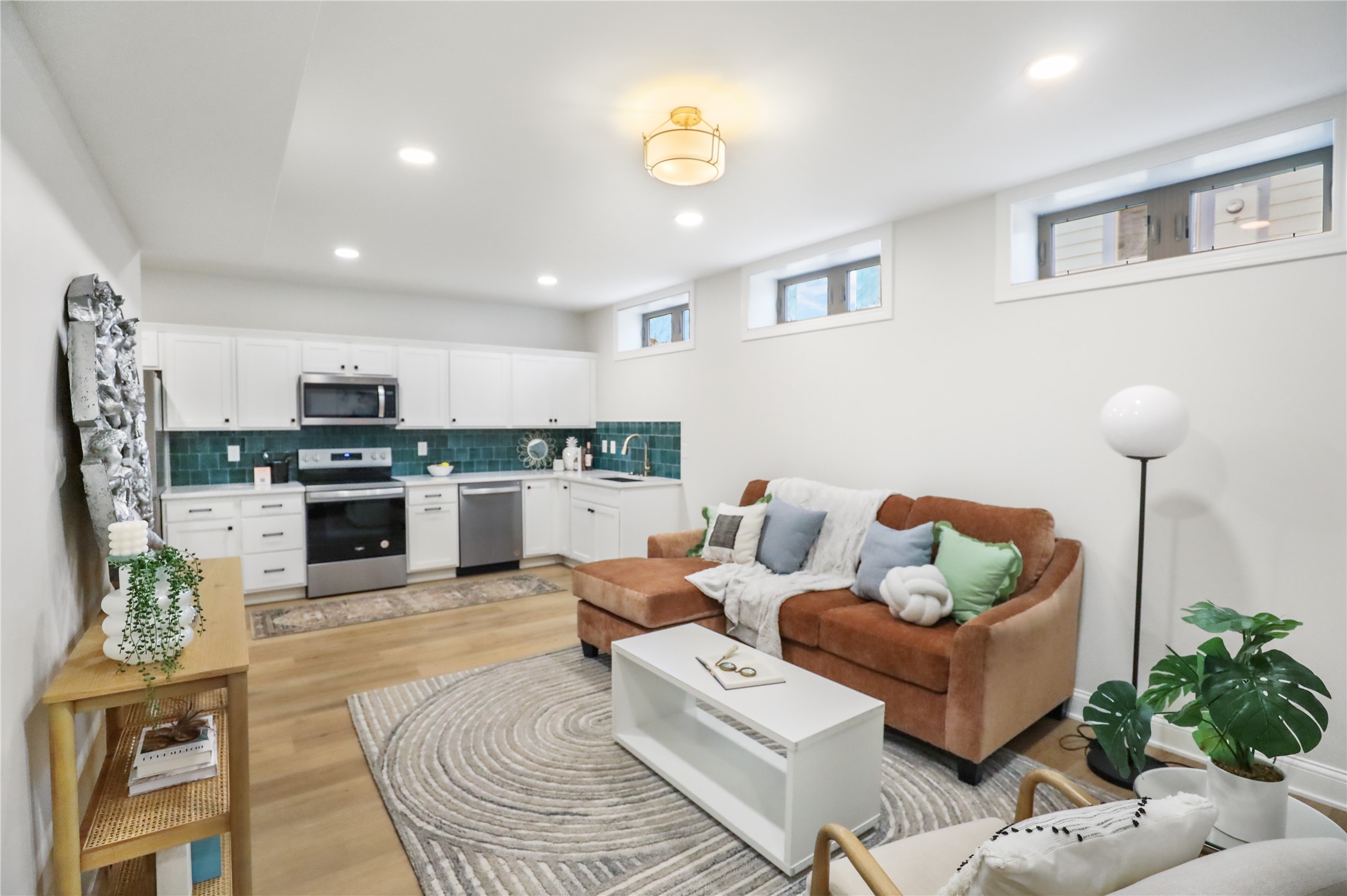 242 E Granger Avenue