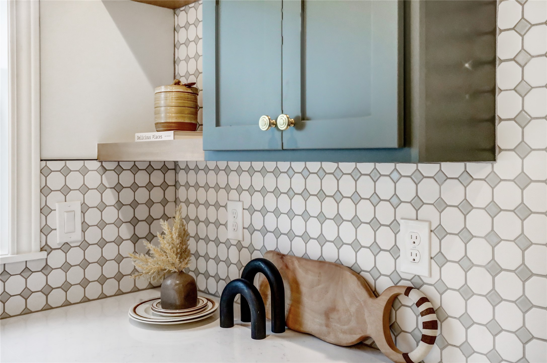 242 E Granger Avenue