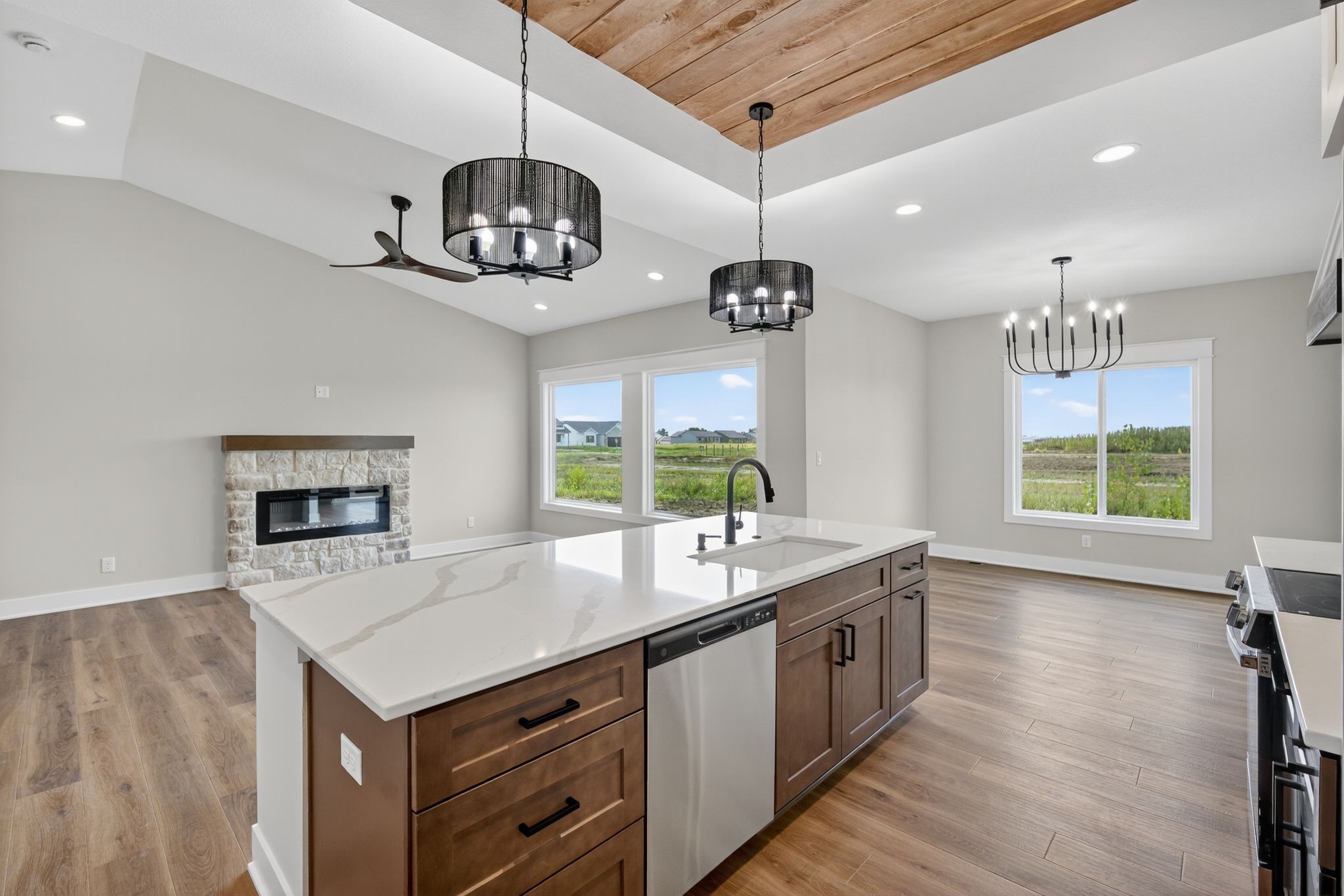 1580 NW Parkside Lane