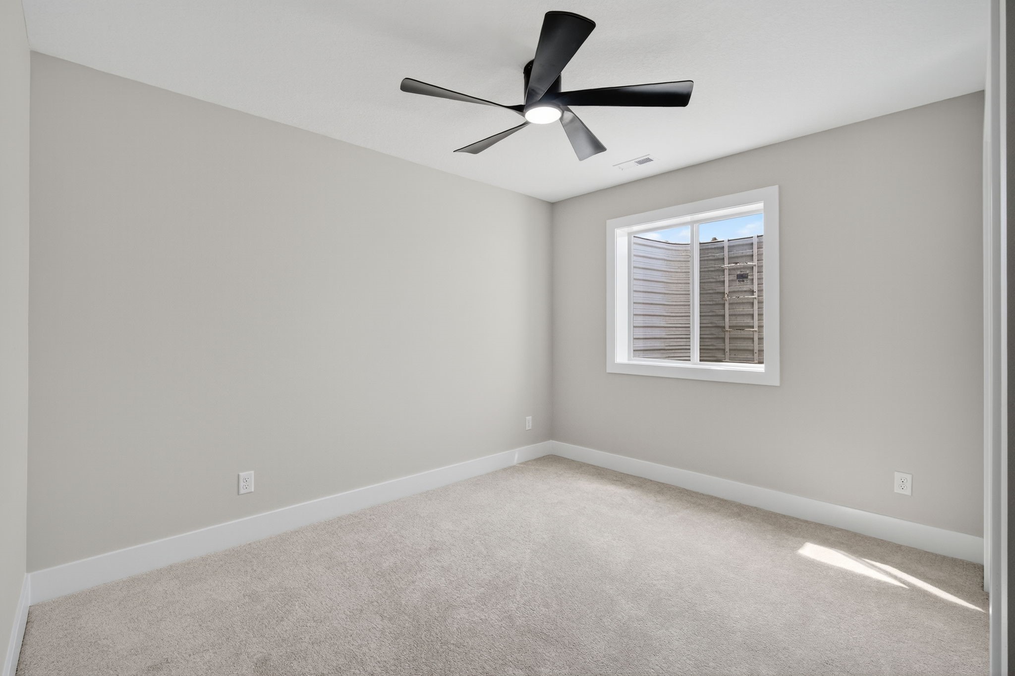 1580 NW Parkside Lane