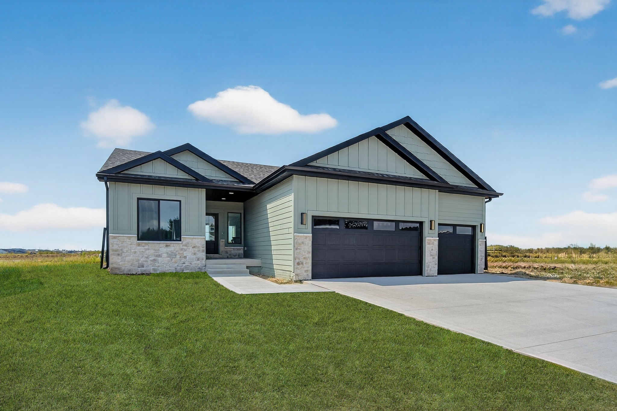 1580 NW Parkside Lane