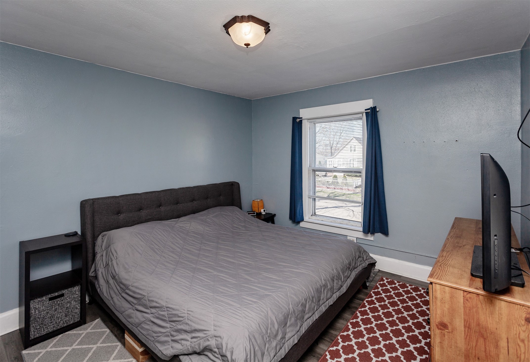 1249 E 13th Street