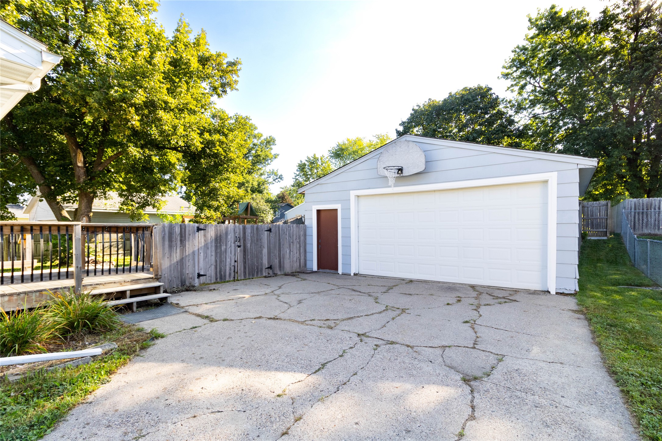 143 Snyder Street SE