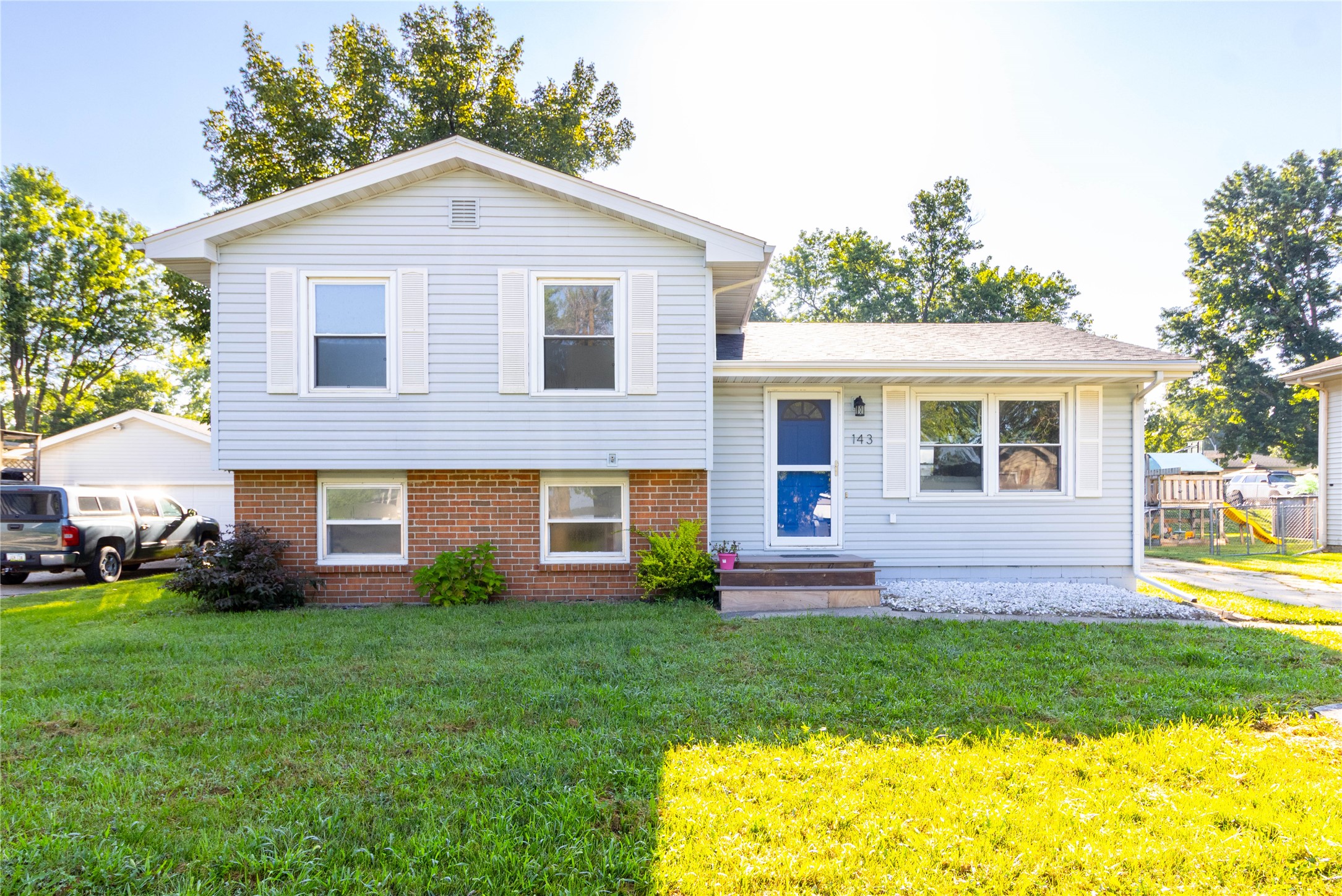 143 Snyder Street SE