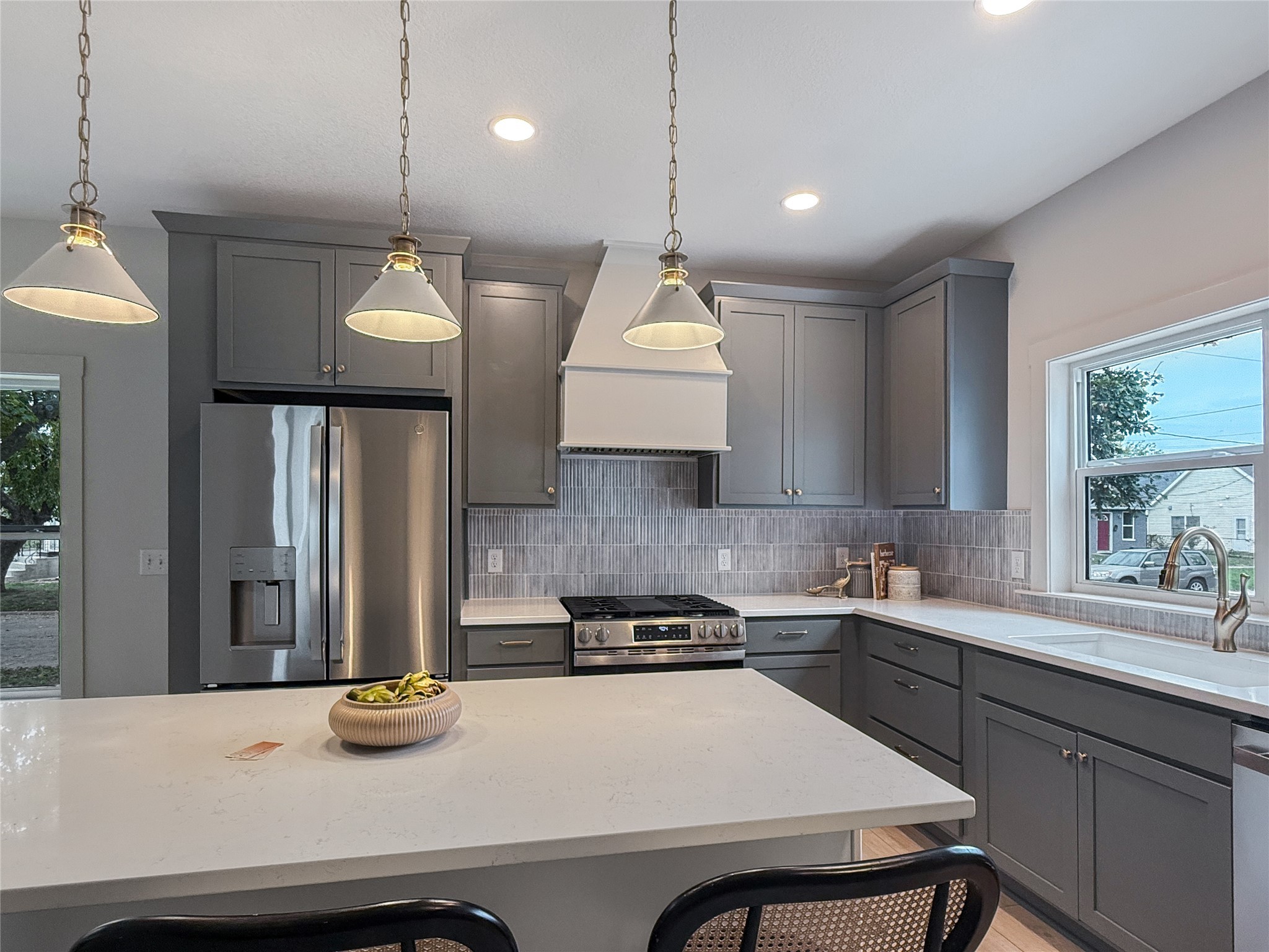 200 E Granger Avenue