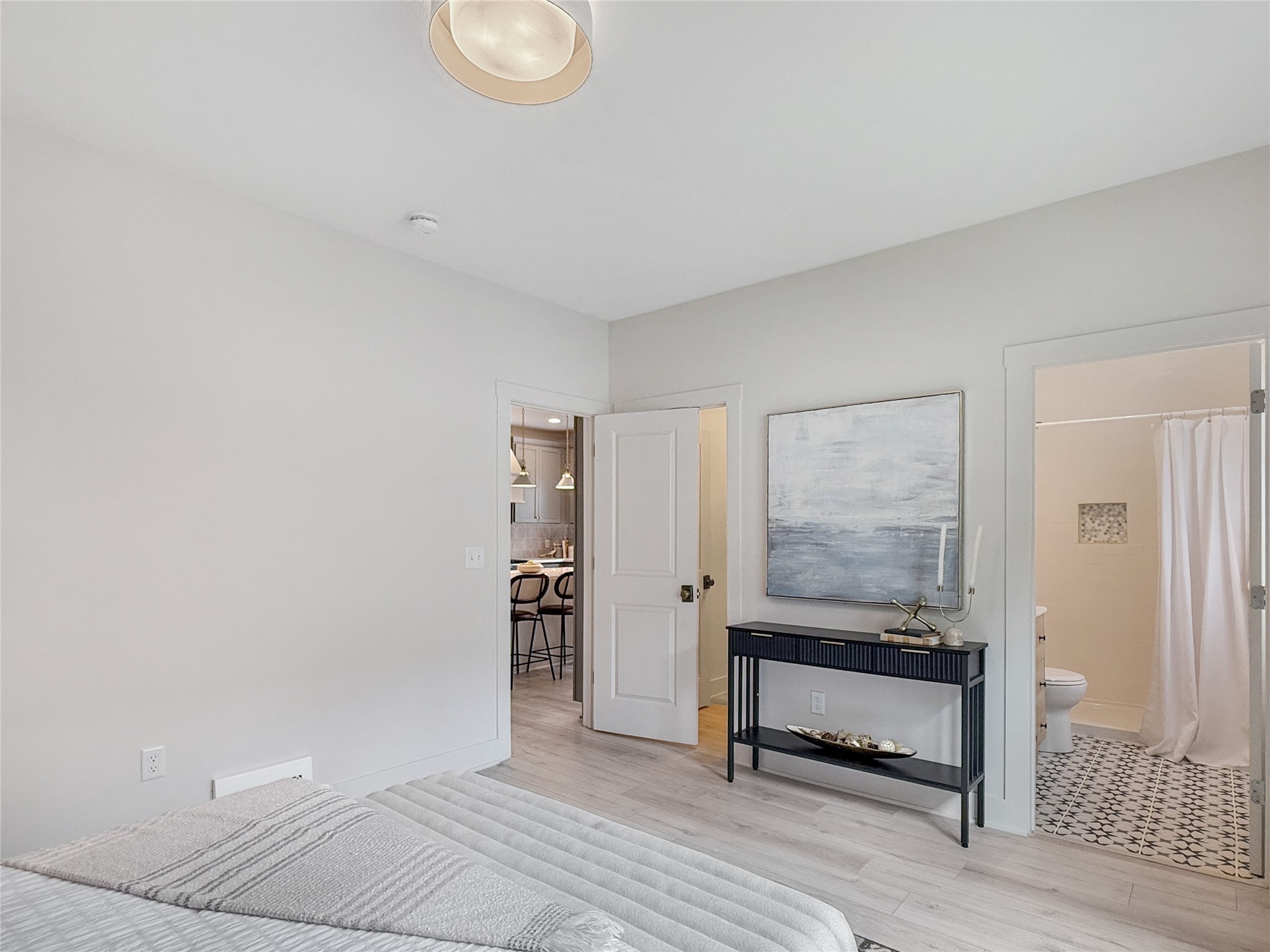 200 E Granger Avenue