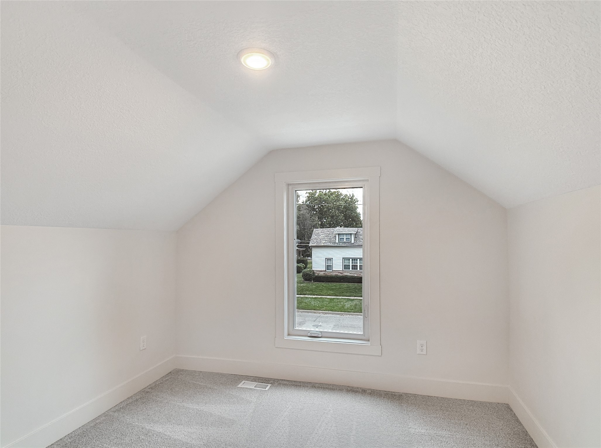 200 E Granger Avenue