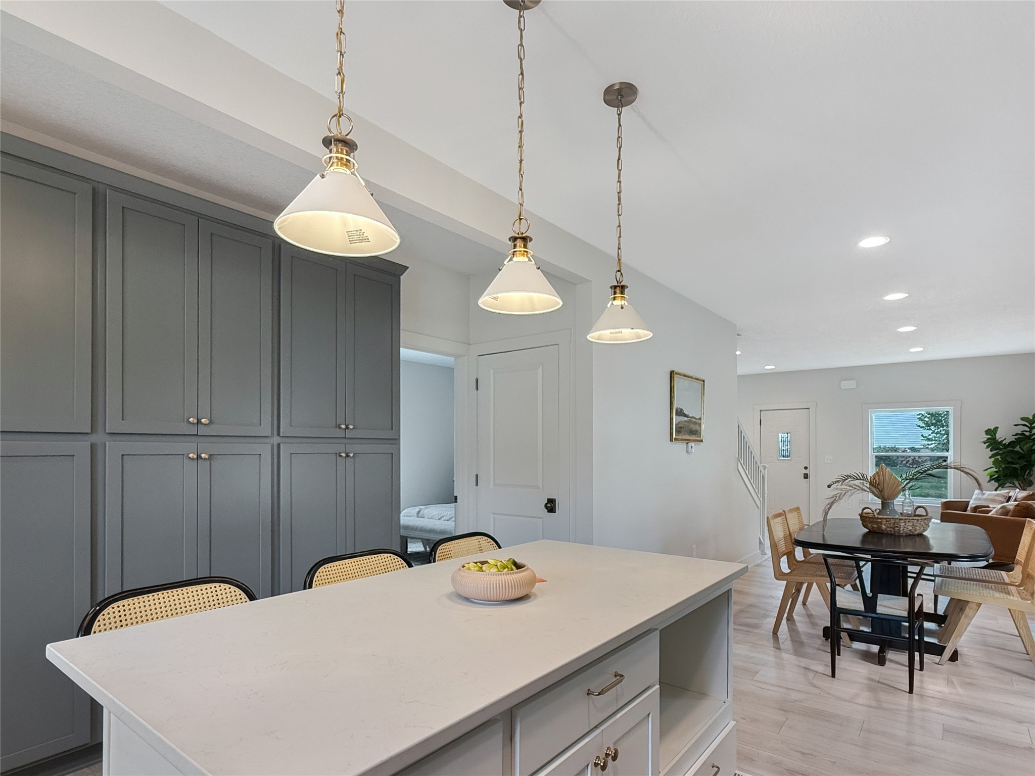 200 E Granger Avenue