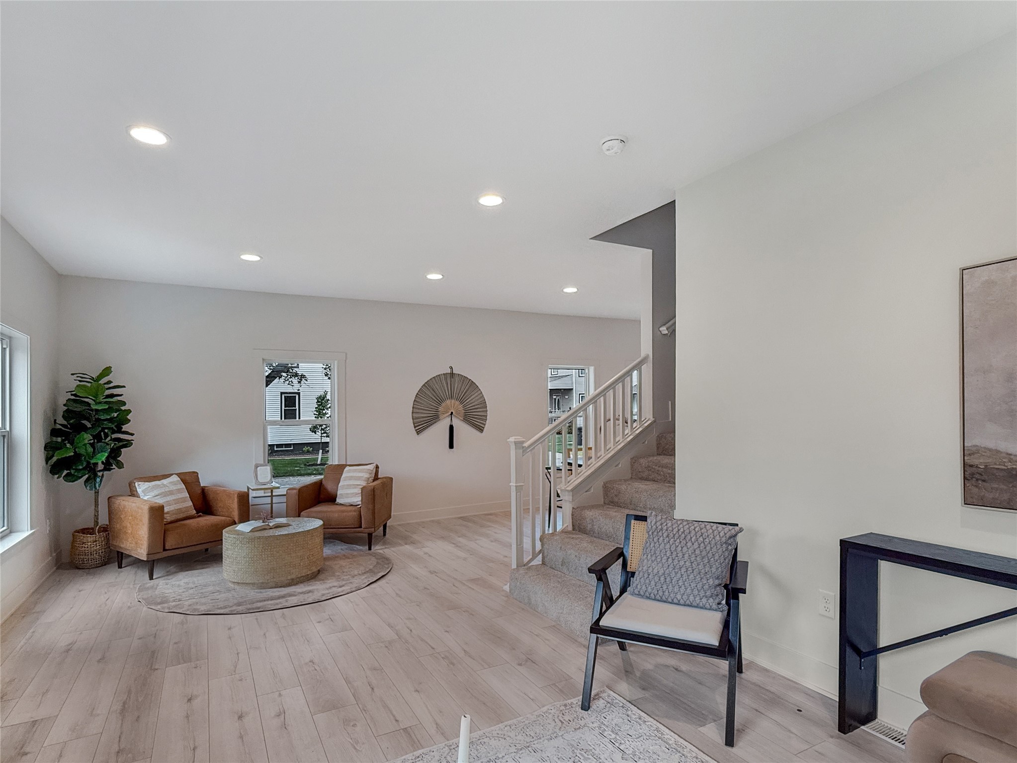 200 E Granger Avenue