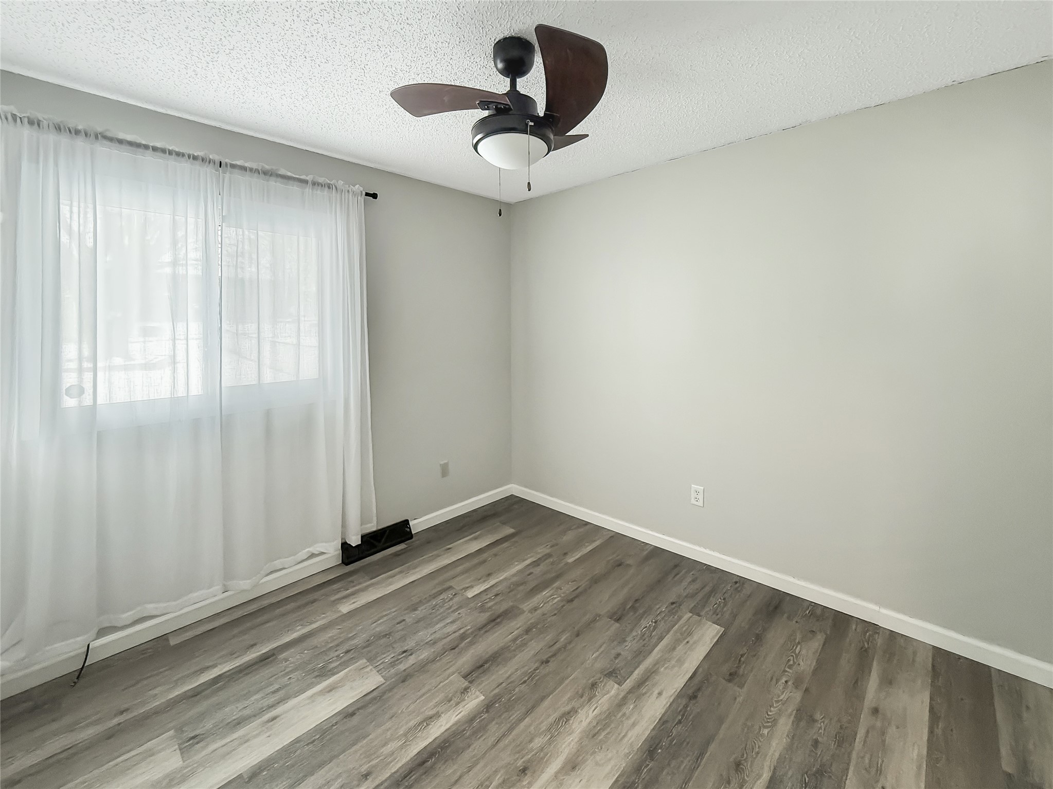 8315 Warren Drive