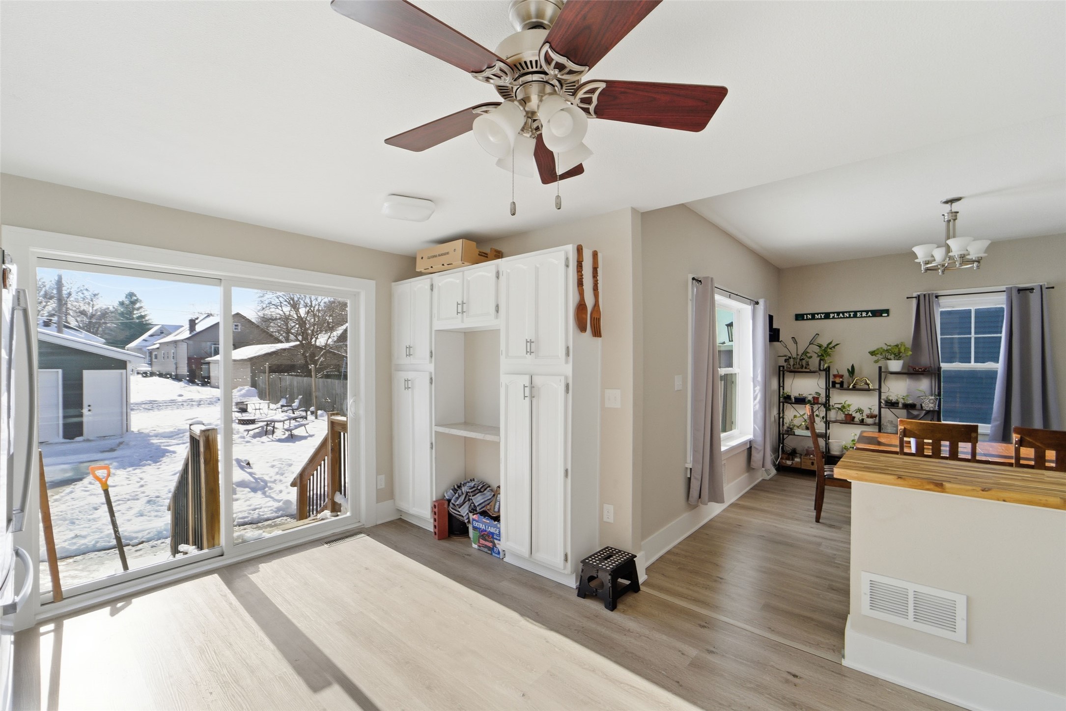 1911 Lucinda Street
