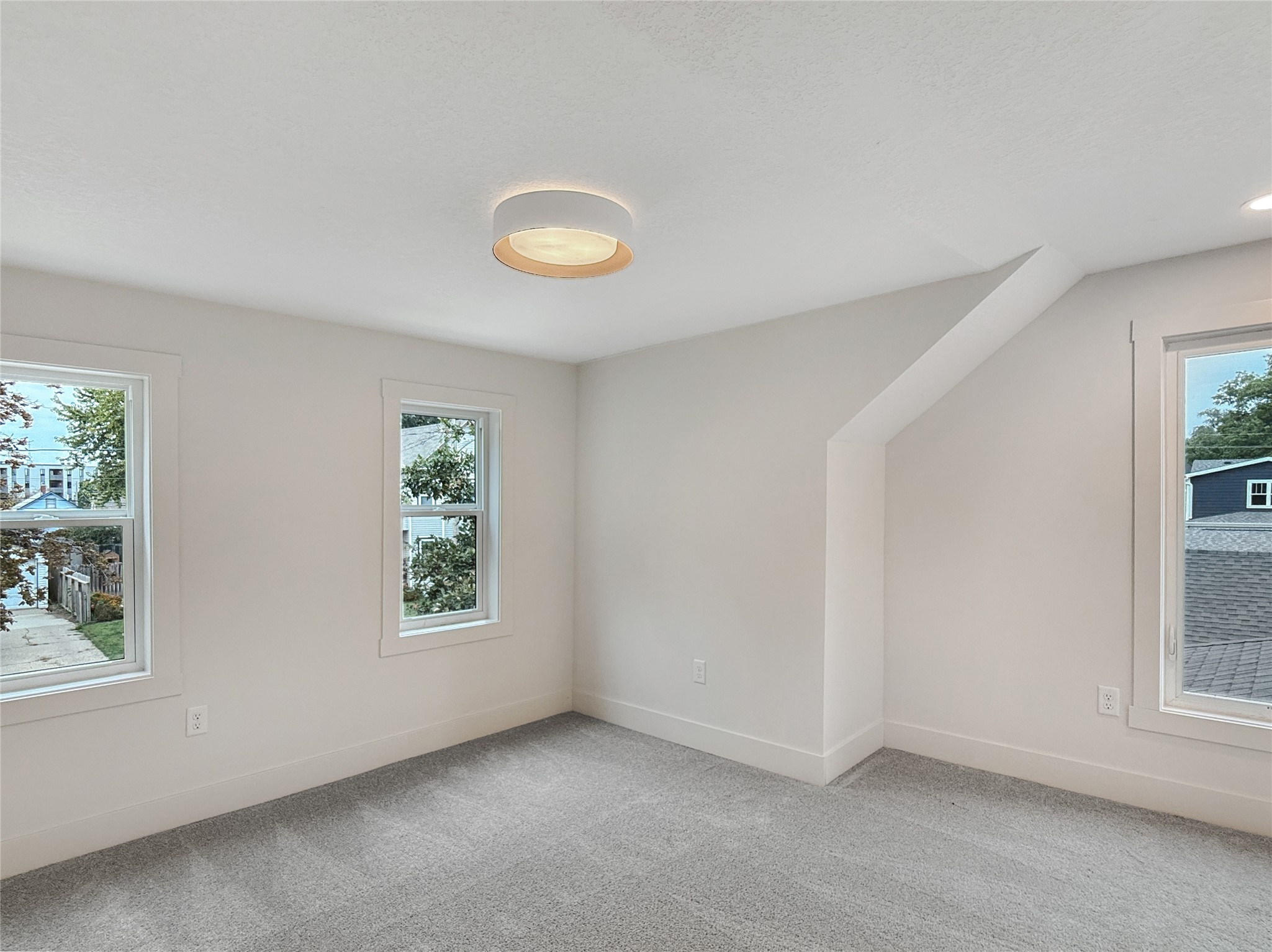 200 E Granger Avenue